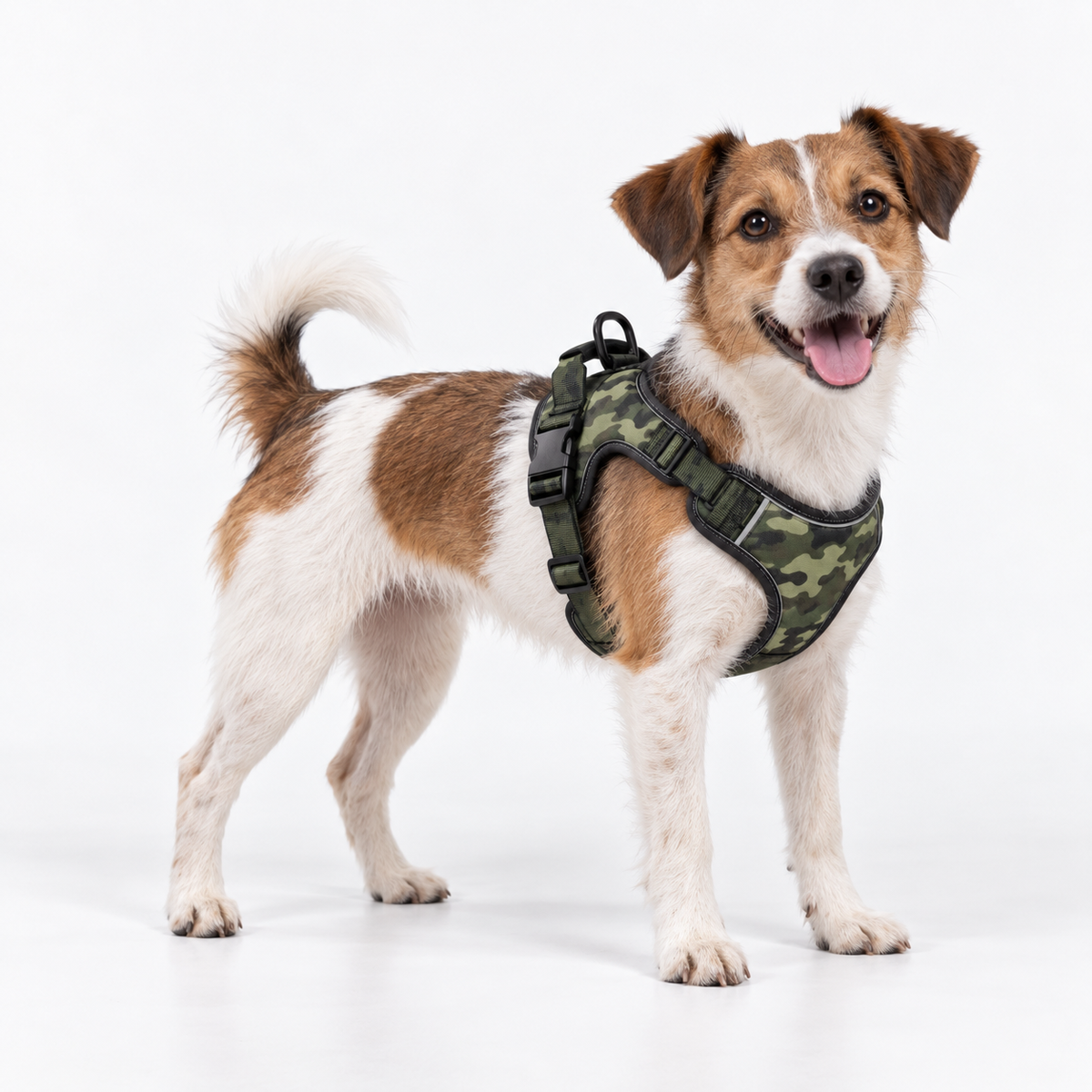 Arnés Wonder Dog Pro Camuflaje Verde en perro pequeño, referencia para tallas XS y S