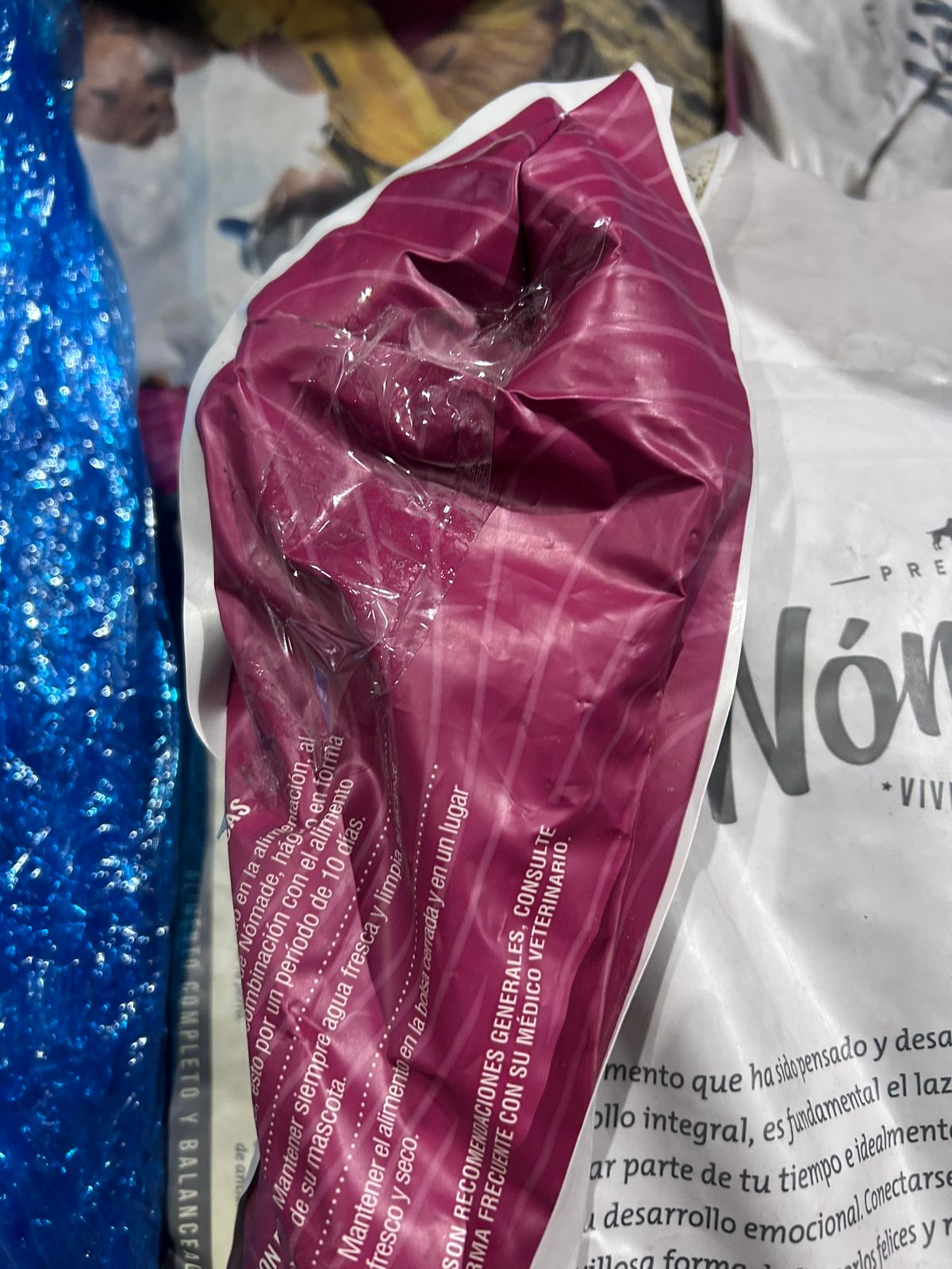 Nómade Perro Adulto 20KG (Producto con detalle)