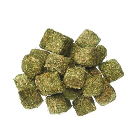 Cubos de alfalfa fresco 100% nutritivo